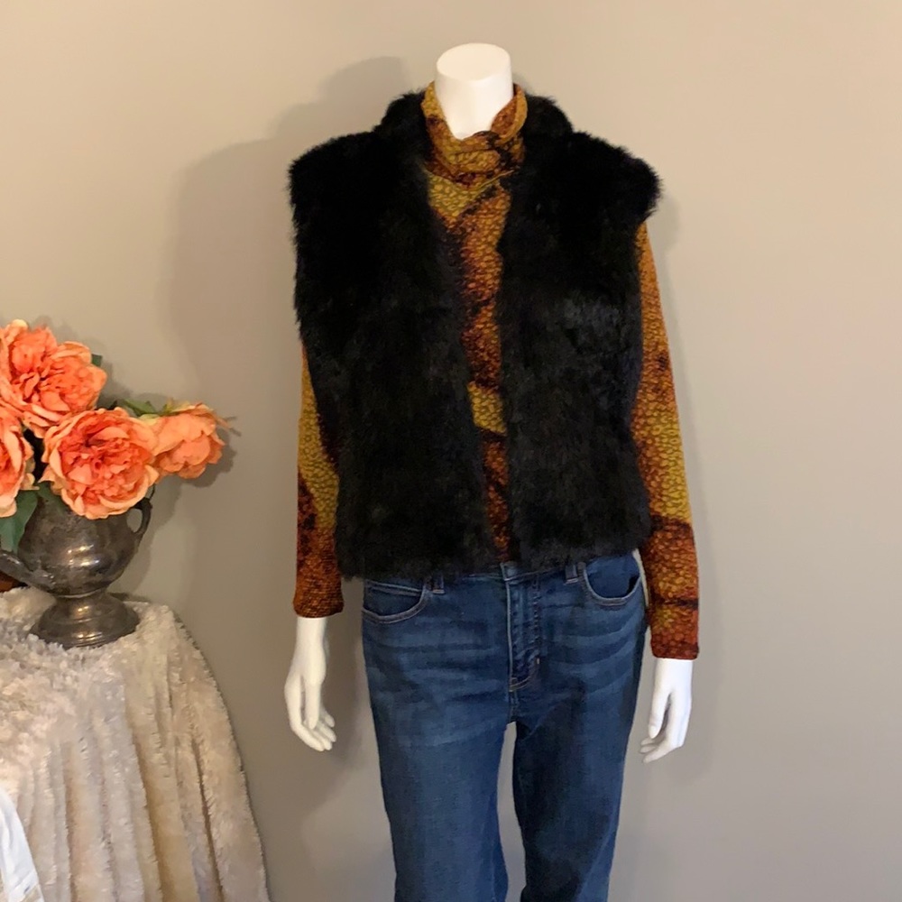 🖤 Black Faux Fur front, knit back vest Size Small